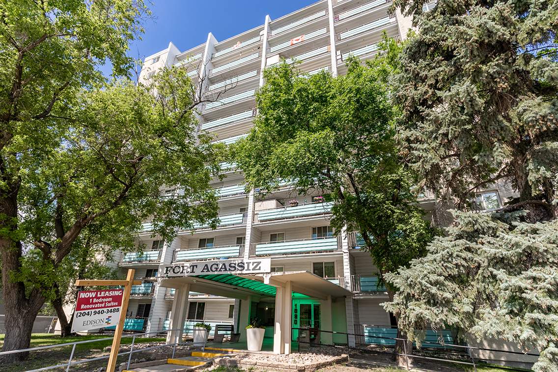 Fort Agassiz rental at 1080 Henderson Hwy, Winnipeg, MB