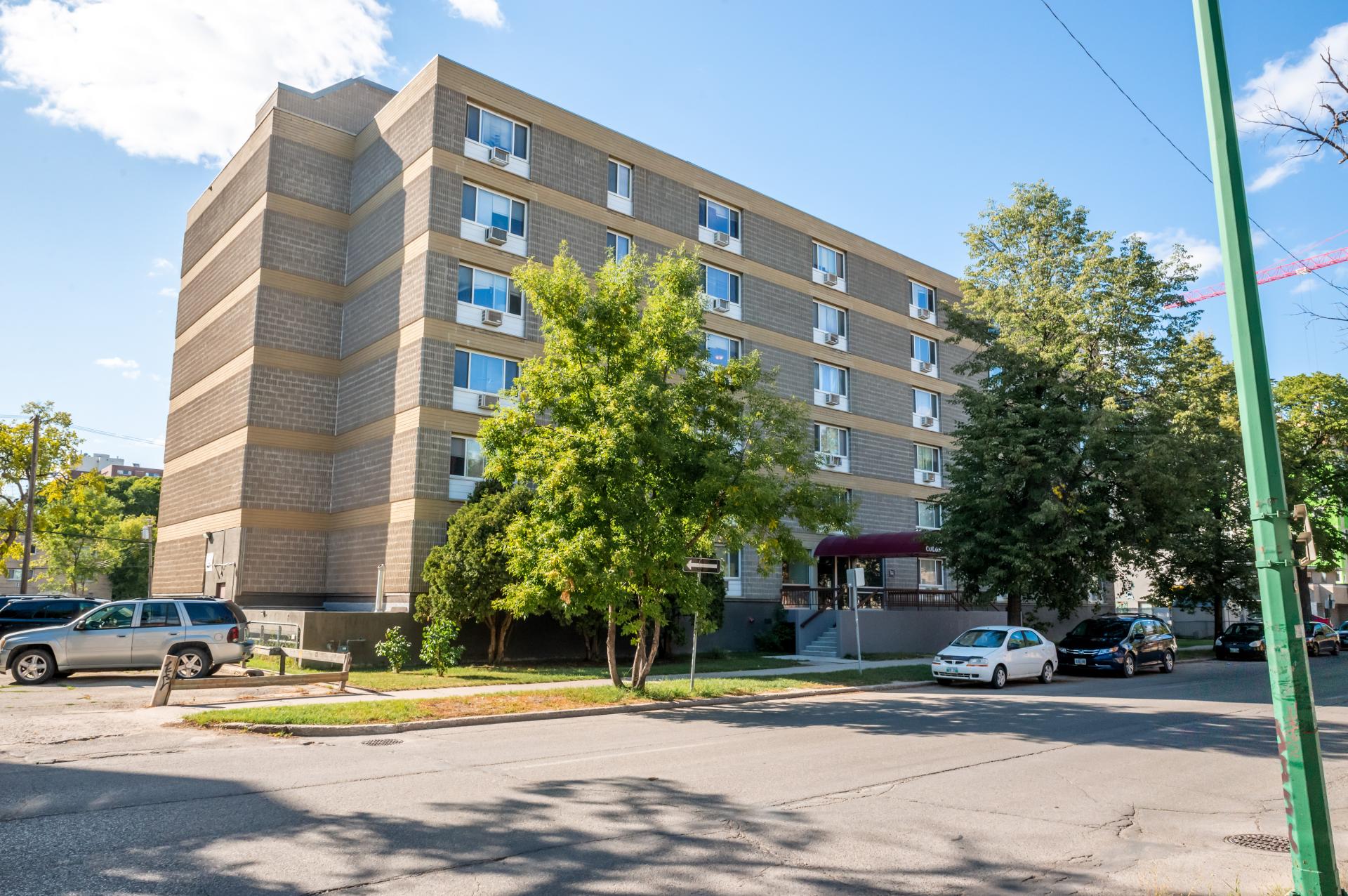 Colony Creek rental at 250 Colony St., Winnipeg, MB