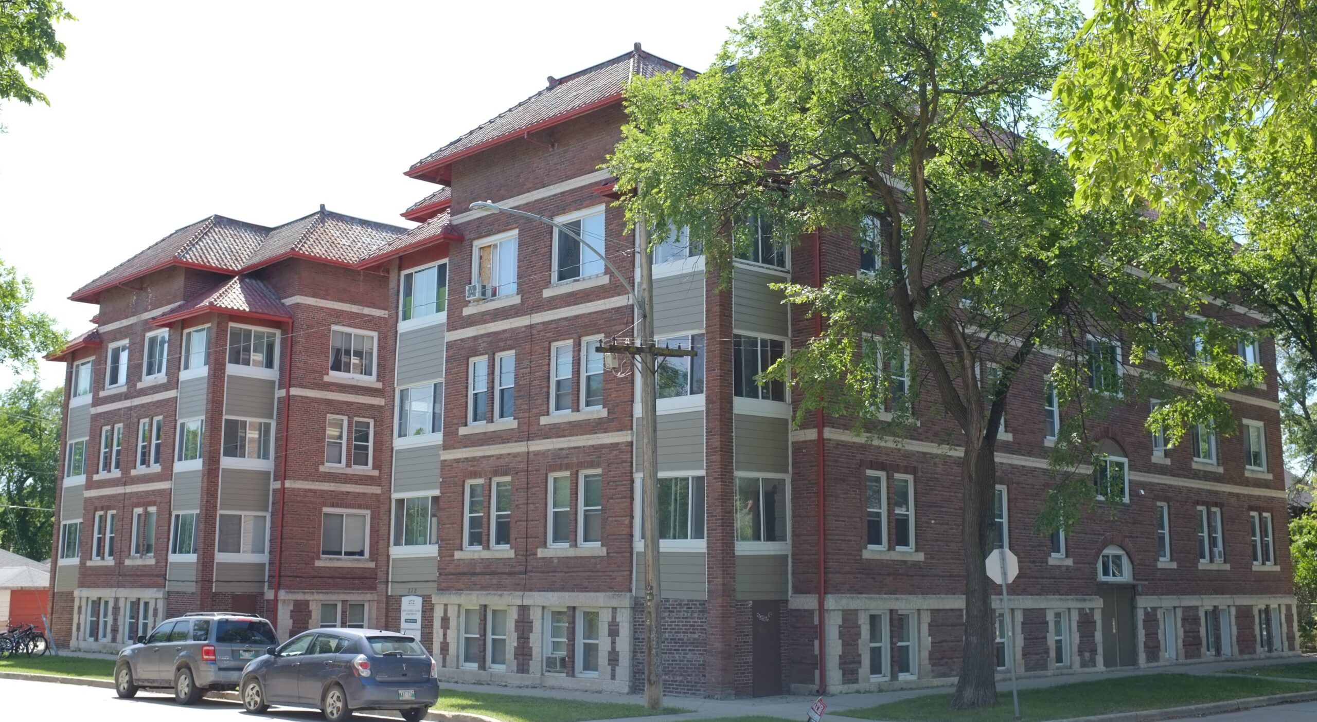 King George Court rental at 272 Cockburn St., Winnipeg, MB
