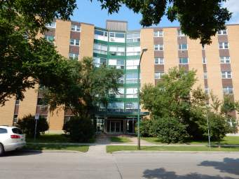 611 Jefferson Ave rental at 611 Jefferson Ave, Winnipeg, MB, R2V 0P4