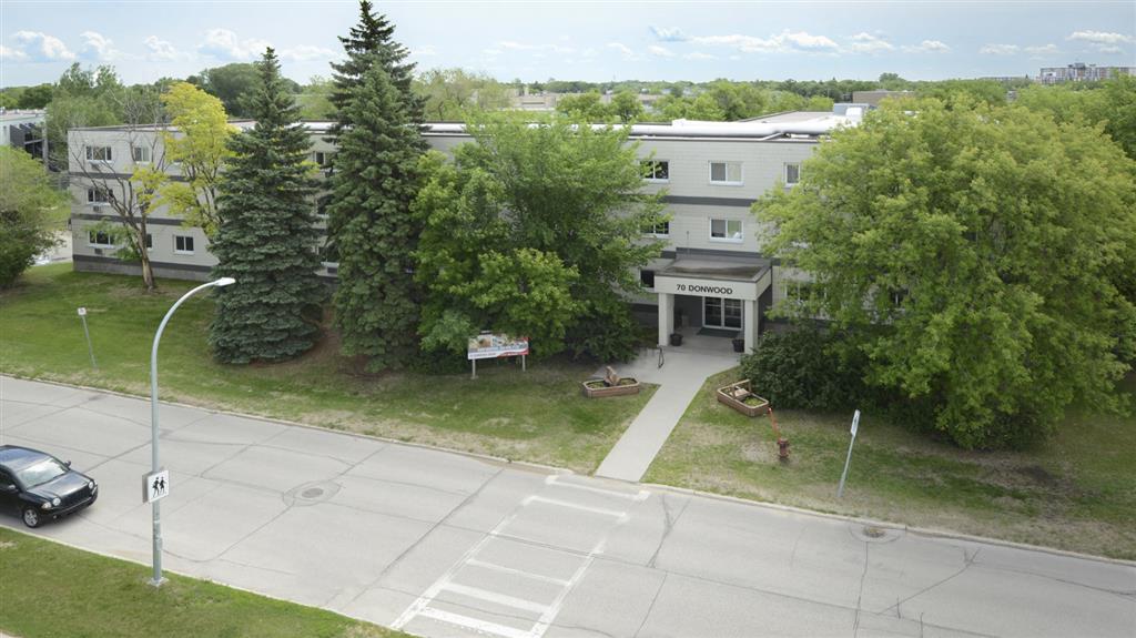 70 Donwood Drive rental photo at 70 Donwood Drive, Winnipeg, MB
