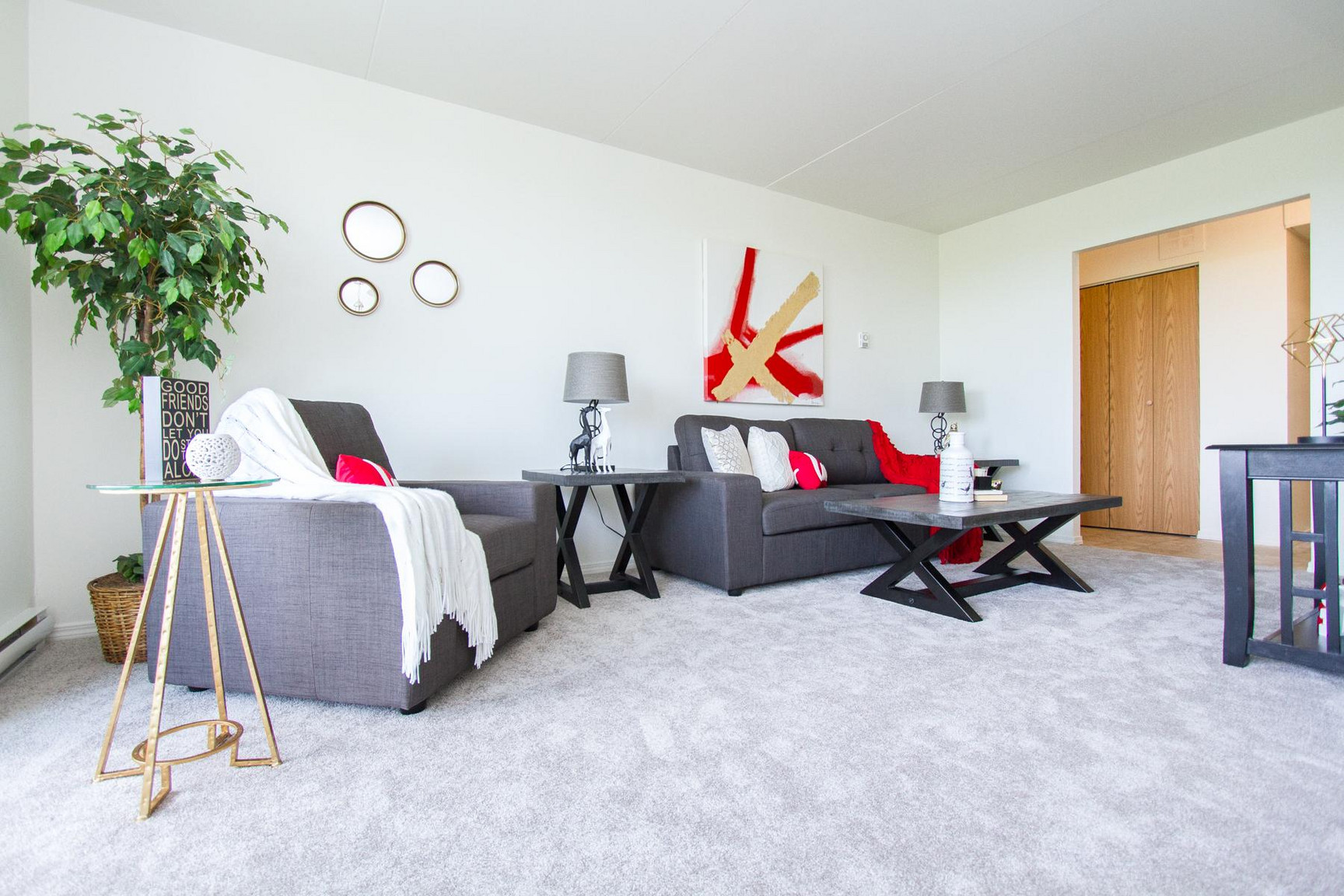 Riverside Plaza rental at 1660 Henderson Hwy., Winnipeg, MB