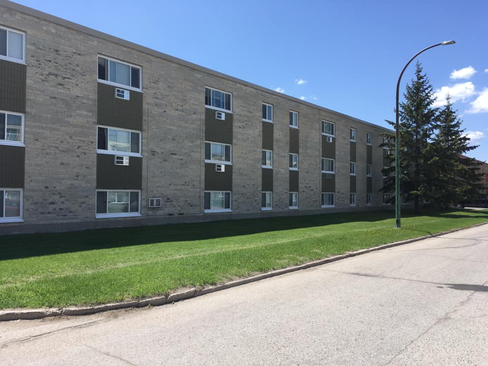 330 Poplar Avenue rental photo at 330 Poplar Avenue, Winnipeg, MB