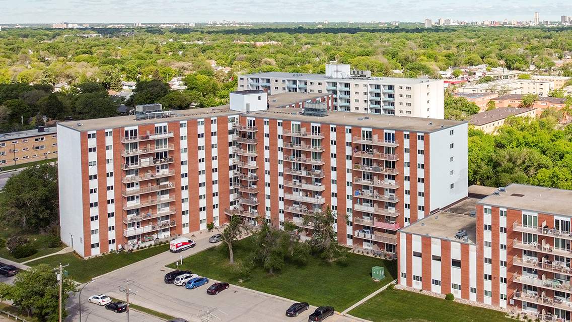 River Gardens rental photo at 21 Clayton Drive, Winnipeg, MB