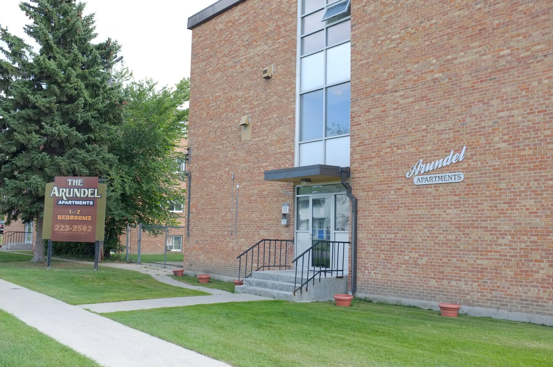 Arundel Apartments rental at 790 Elizabeth Rd., Winnipeg, MB