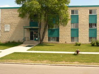 1035 Powers St rental at 1035 Powers St, Winnipeg, MB, R2V 2G7