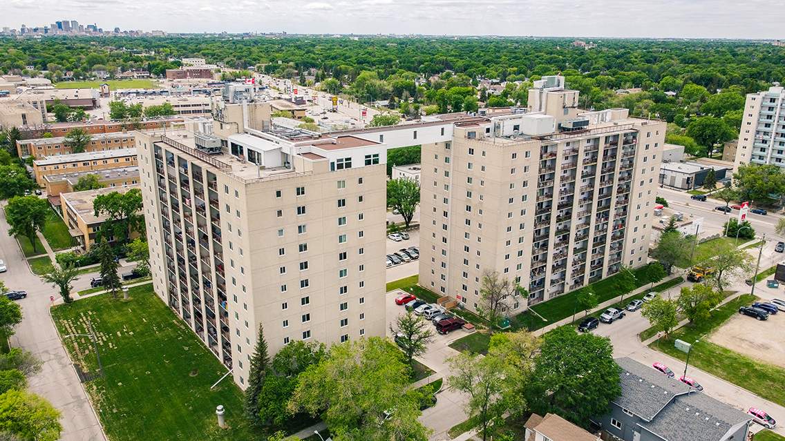 Oakland Gardens I rental at 220 Oakland Ave., Winnipeg, MB