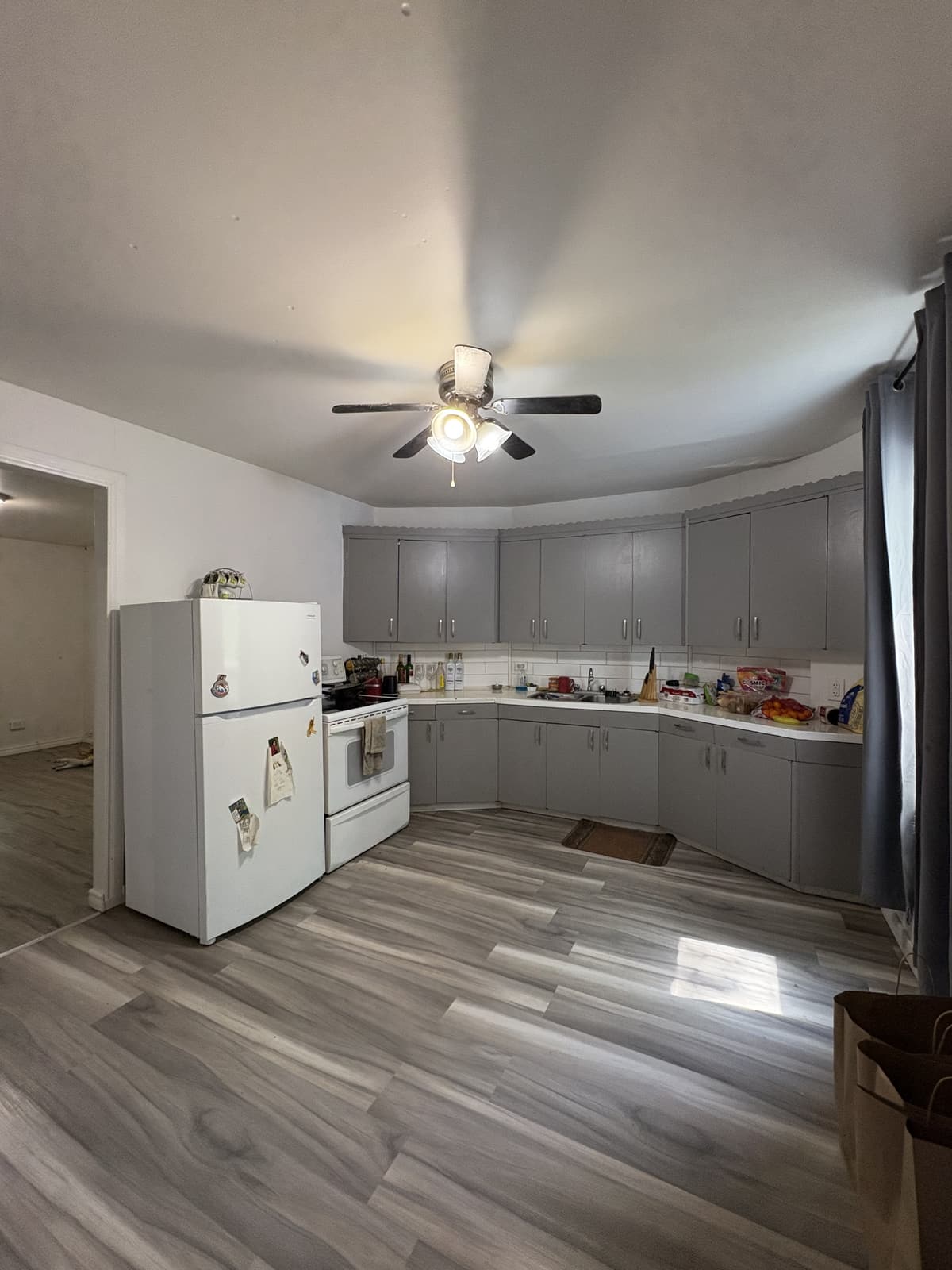 2-196 Eugenie St rental at 196 Eugenie St, Winnipeg, MB, R2H 0Y1