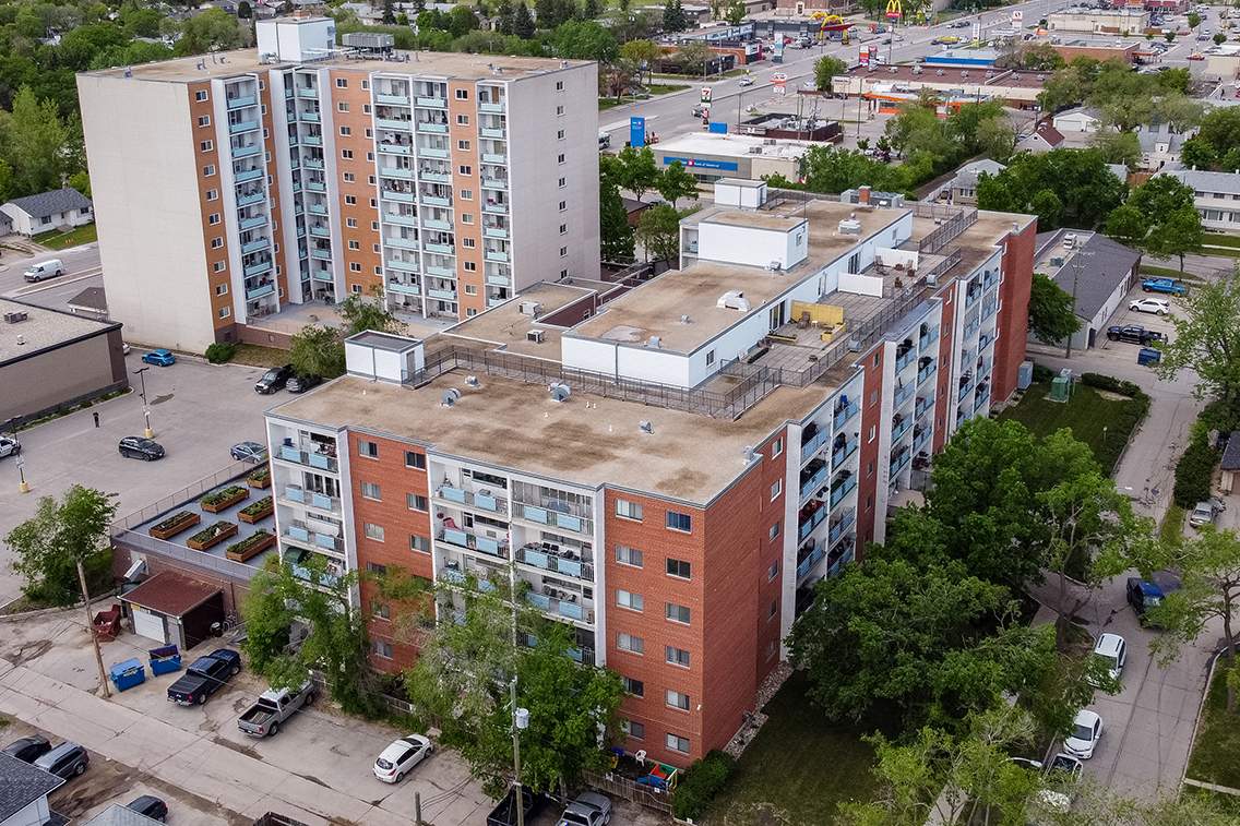 Sunrise Towers rental at 225 Arby Bay, Winnipeg, MB