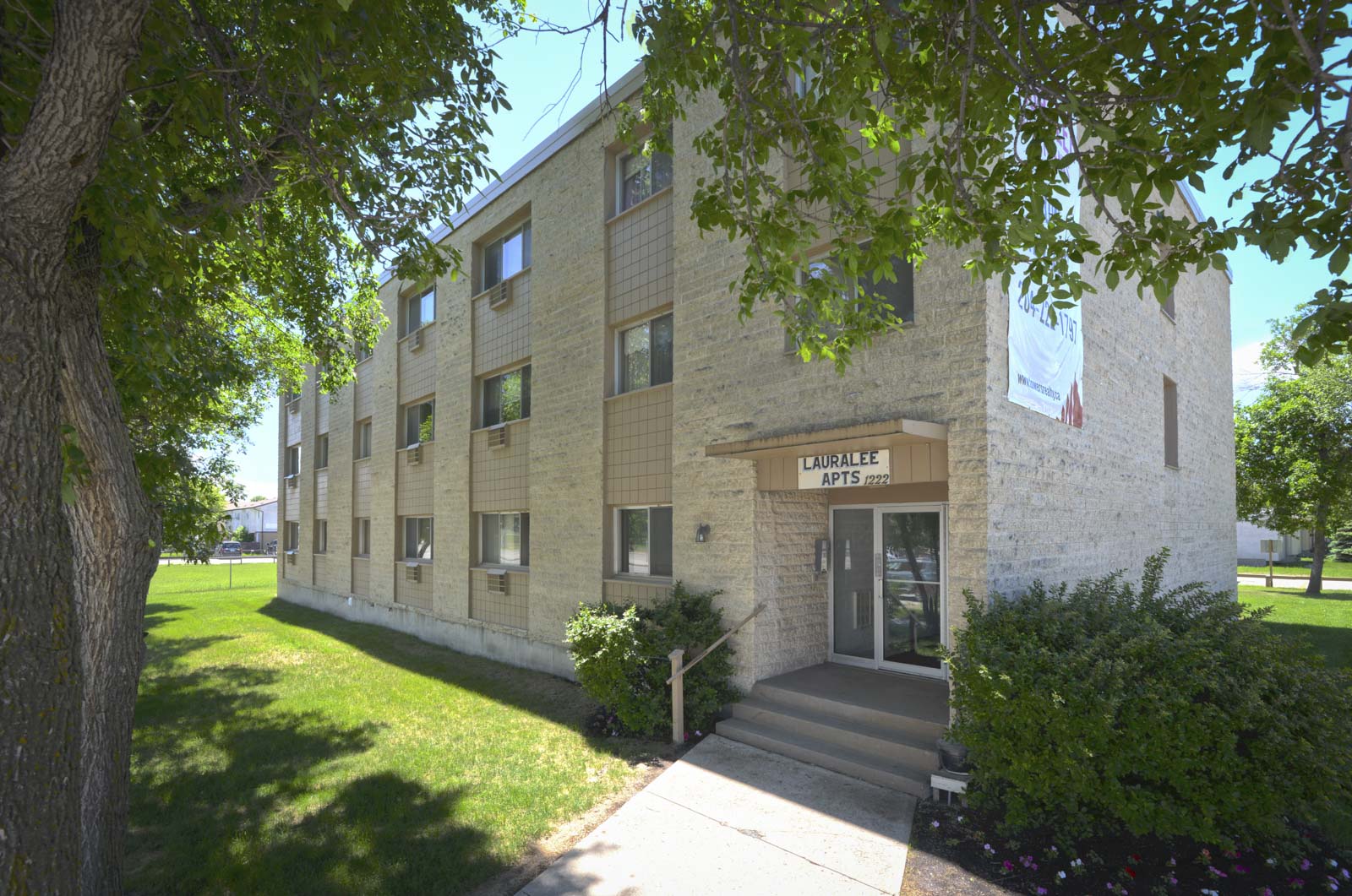Lauralee Apartments rental photo at 1222 Plessis Street, Winnipeg, MB