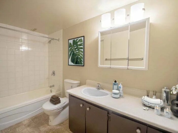 Shelard Manor rental photo at 200 Adsum Dr., Winnipeg, MB