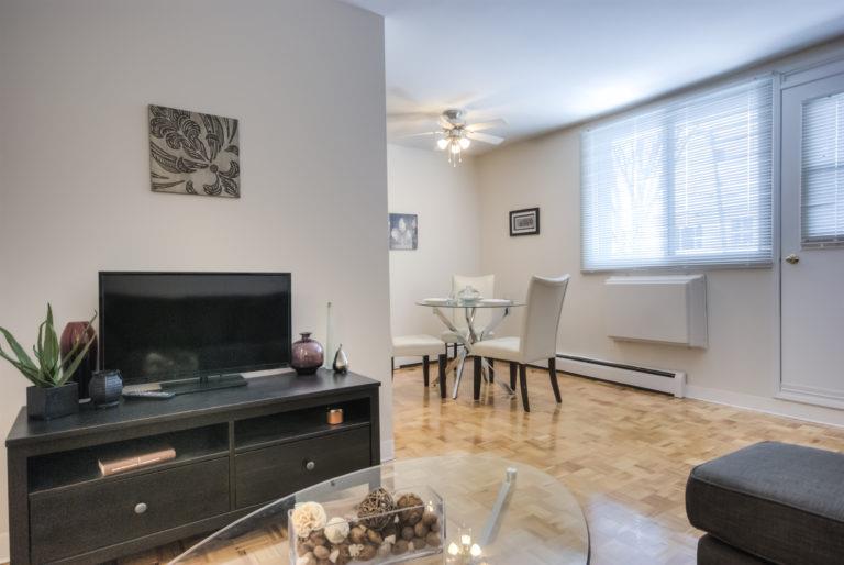 Queensbury rental at 1055 Powers Street, Winnipeg, MB