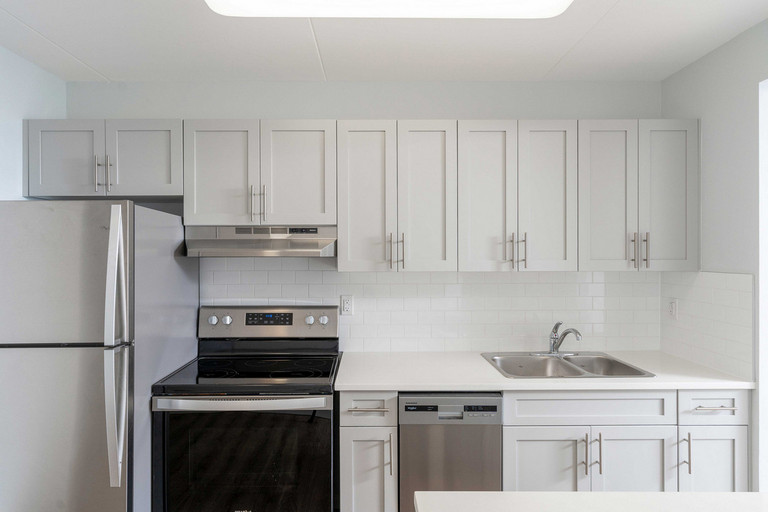 Parkside Plaza rental at 1630 Henderson Hwy, Winnipeg, MB