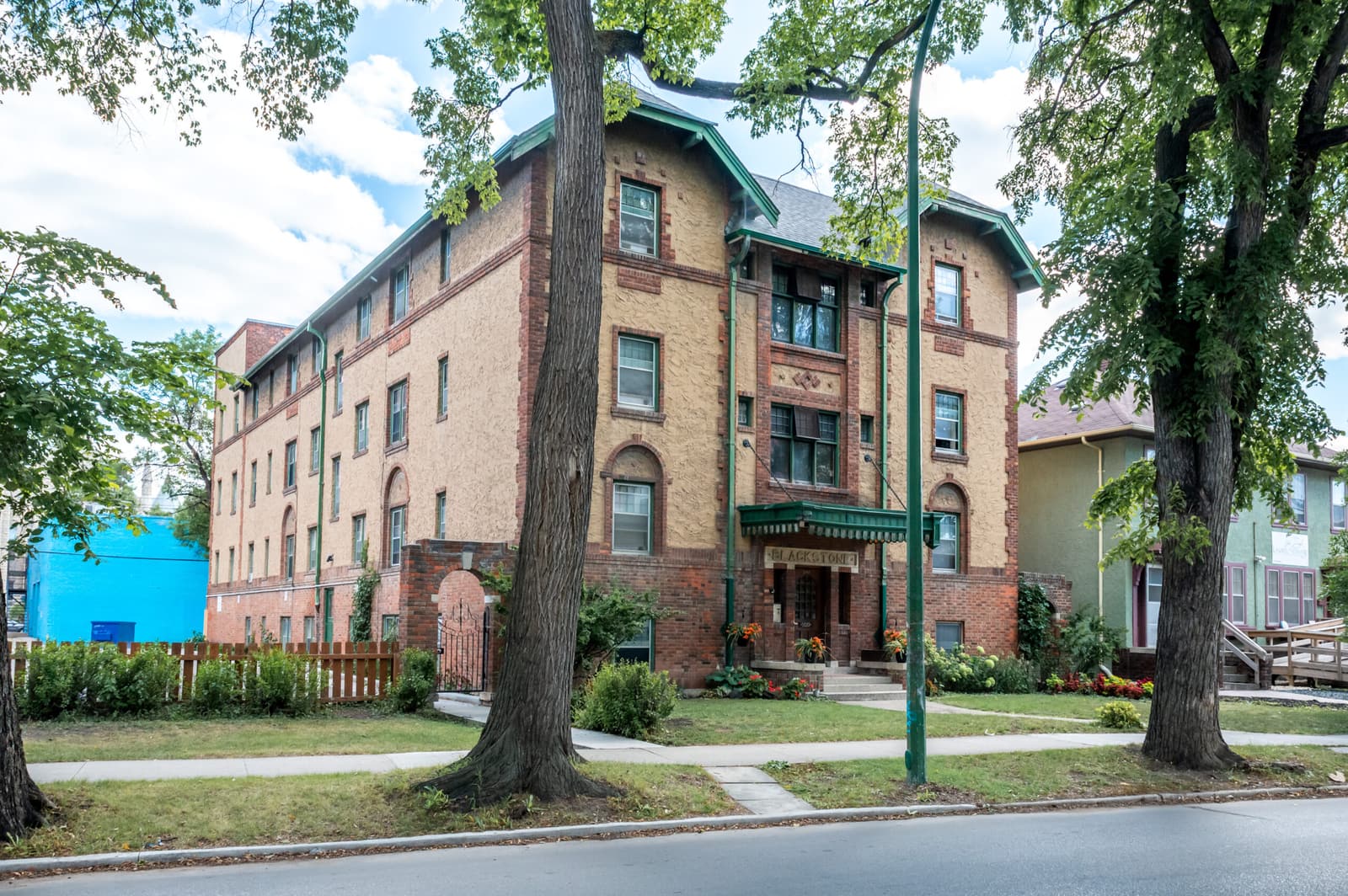 Blackstone Apartments rental at 100 Roslyn Rd., Winnipeg, MB