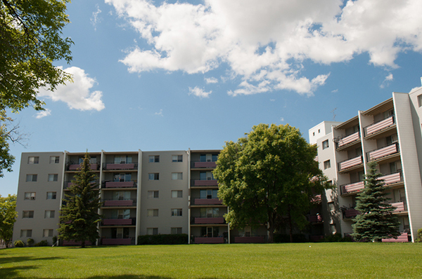 Parkwood Square (Linden) rental at 365 Thames Avenue, Winnipeg, MB
