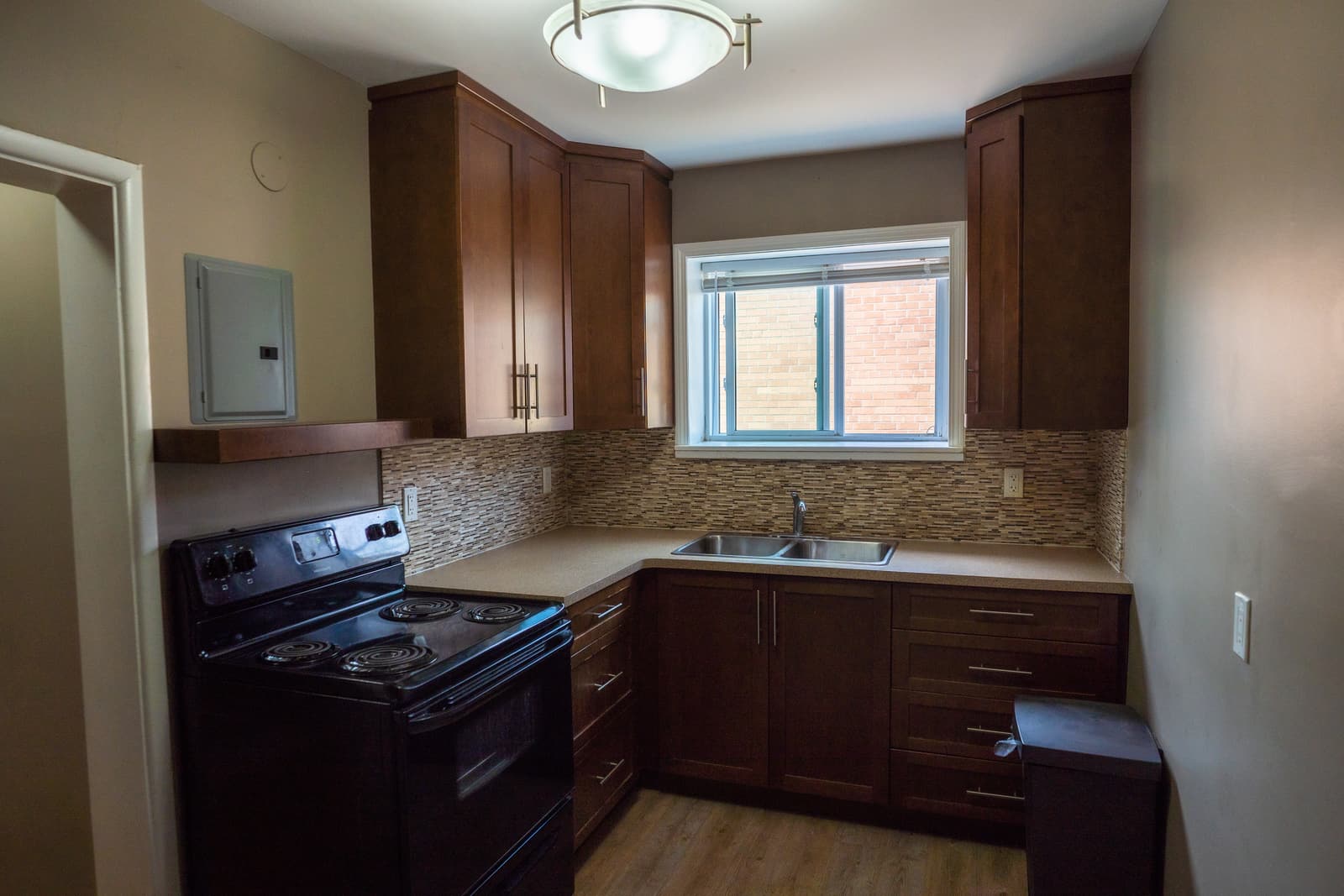 Don Wright Apartments rental photo at 181 Maryland Avenue, Winnipeg, MB